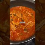 鶏もも肉と野菜ときのこと…毎日の料理考えるの大変💦