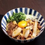 モツのスタミナ丼ぶり