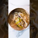 温かくて深い味わい、アサリカルグクス | #カルグクス #麺料理 #シーフード