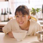 芳根京子、秘伝のオリジナルレシピを公開！「サッポロ一番」ずっと好きだったんだぜ。春の新TVCM